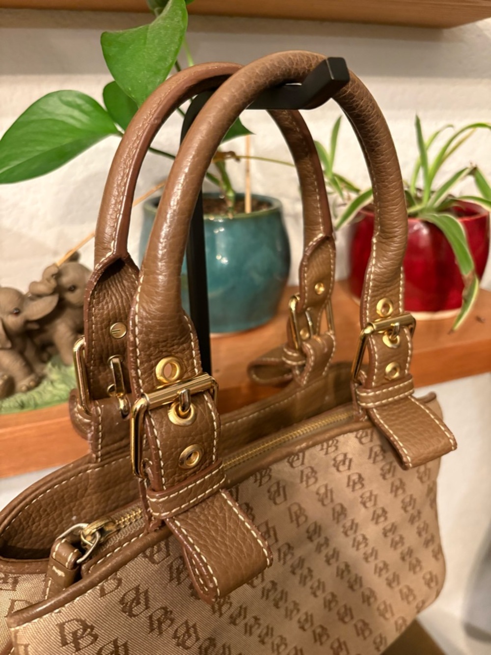 🥰 Dooney & Bourke Tan Brown Monogram Satchel - Picture 2 of 8